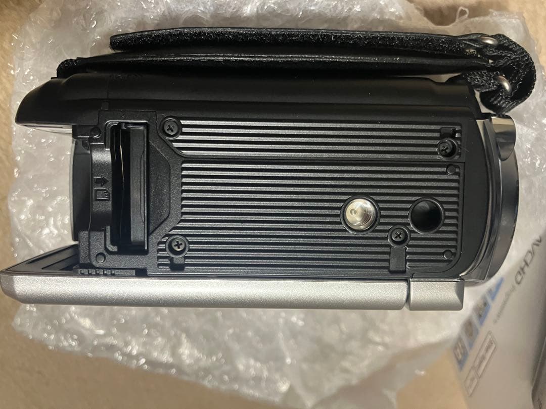 新品未使用Panasonic HC-V600M 本体のみ