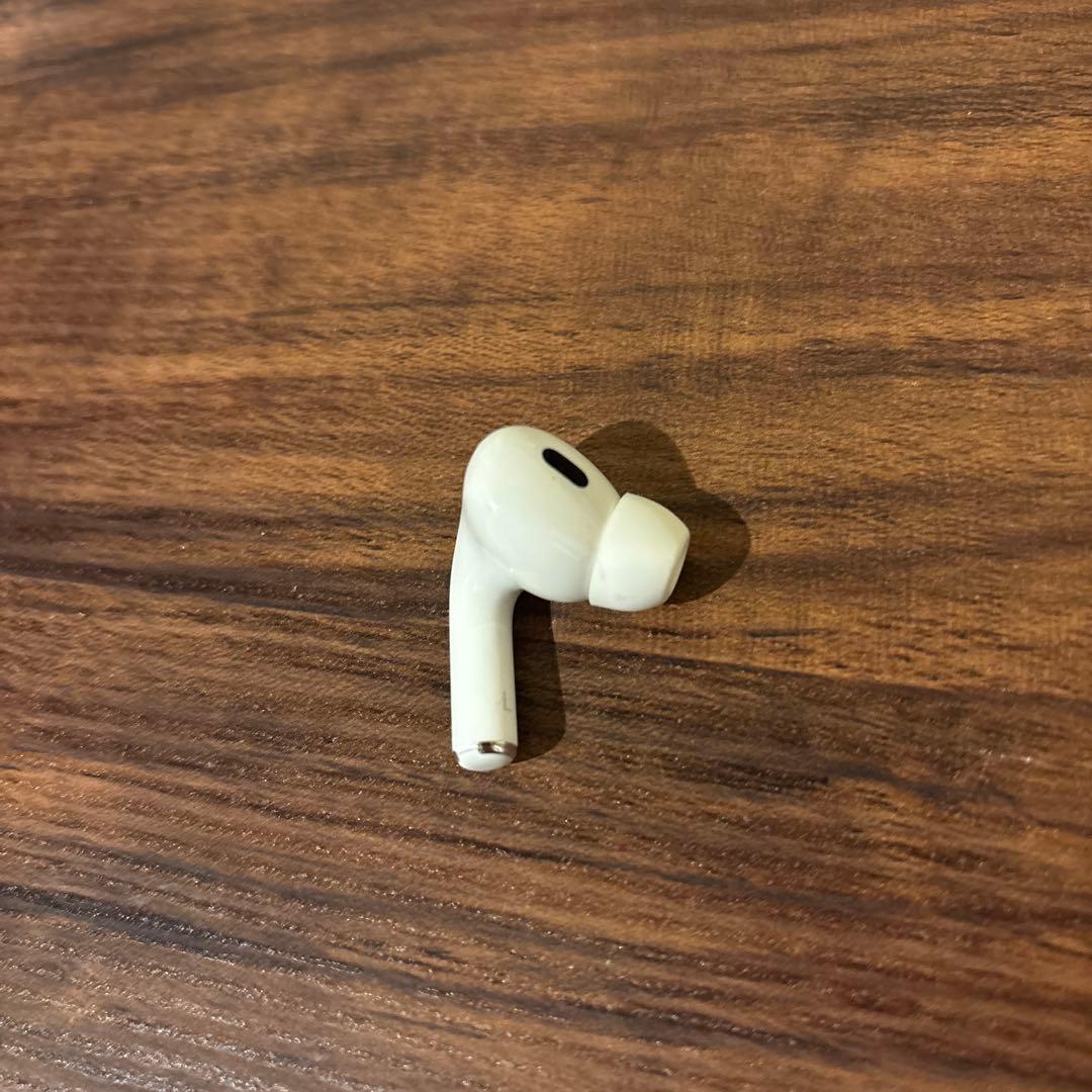 AirPods Pro本体 ホワイト 右耳イヤホン付き