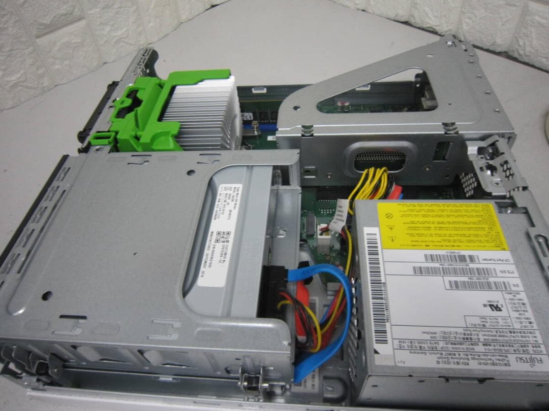 FUJITSU 超速！高スペック！Core i7 8世代！Ver2