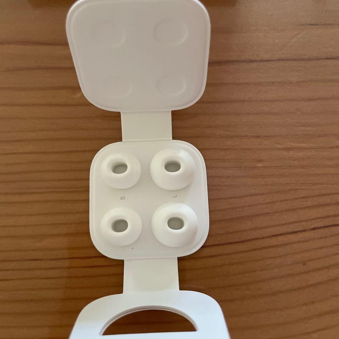 AirPods Pro 本体 充電ケース付き　Apple公式購入