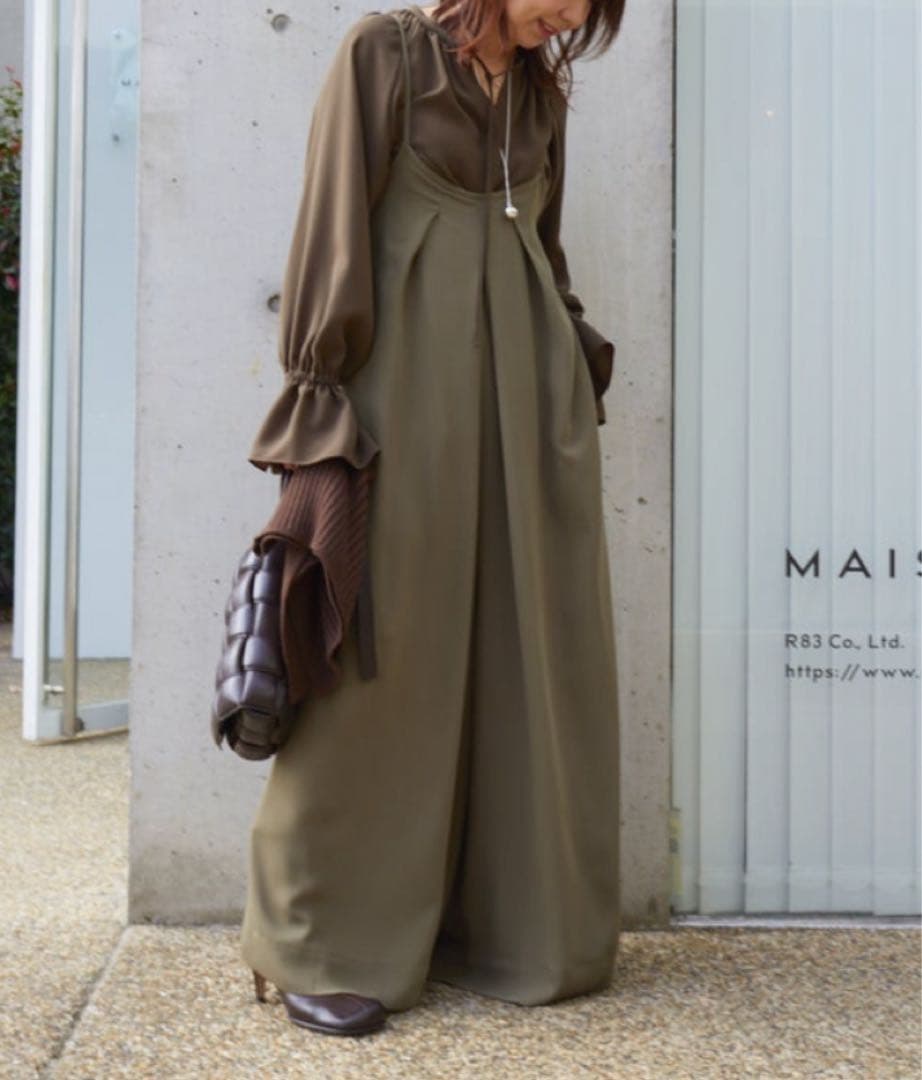 メゾンドアール　maison de r ダブルクロスオールインワン　新品　カーキ