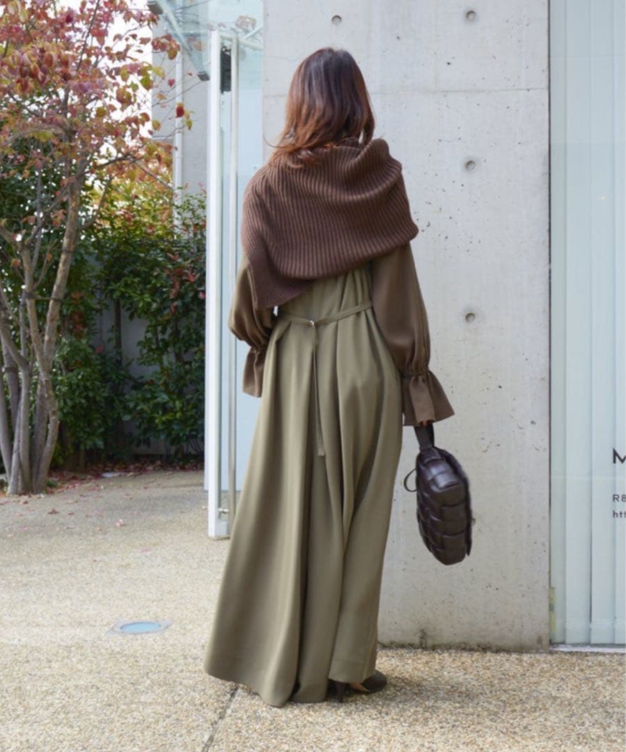 メゾンドアール　maison de r ダブルクロスオールインワン　新品　カーキ