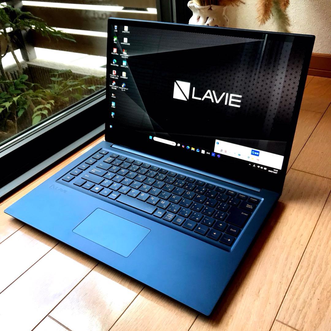 美品LaVieVEGA LV750/R【有機ELUltraHD4Kディスプレイ】