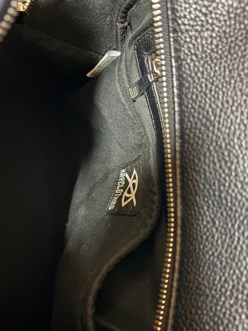 【KRY clothing】シルバースタッズリュック