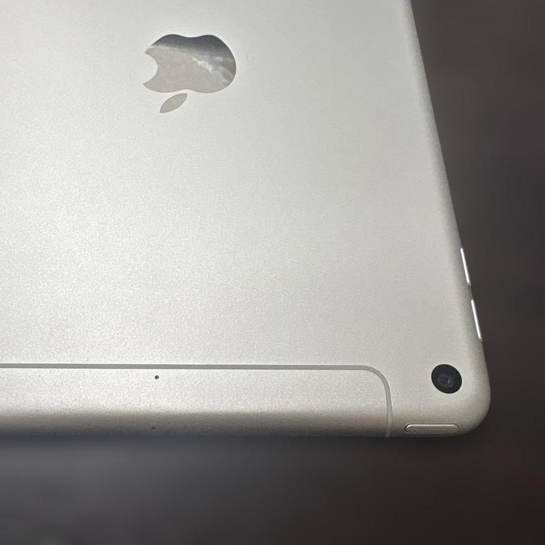 iPad Mini 第5世代 64Gb Wi-Fi + Cellularモデル