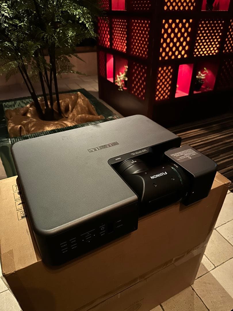 FUJIFILM 業務用プロジェクター Z5000