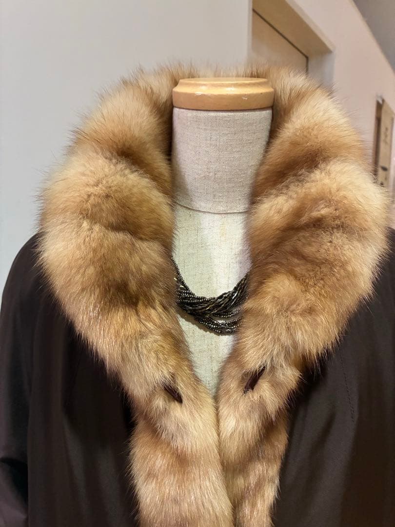 新春　プライス❣️ ゴールデン　セーブル　リバーシブル　ファーコート