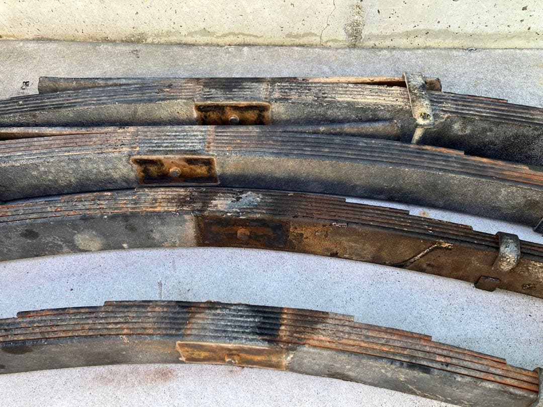 純正リーフサスペンション、ランクル４０用