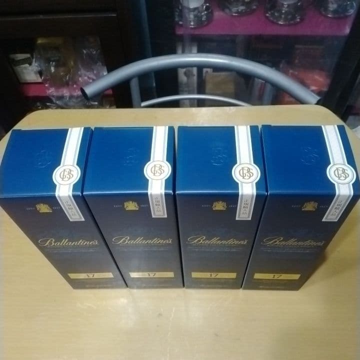 Ballantine's 17年 ブレンデッドスコッチウイスキー4本セット