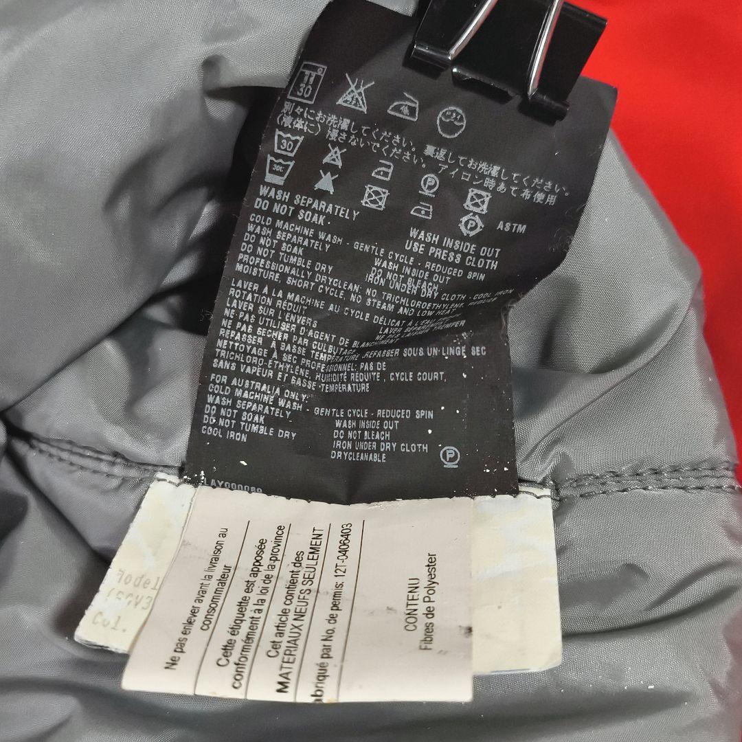 プラダ　スキージャケット　GORE-TEX　超暖か　脇にベンチレーション