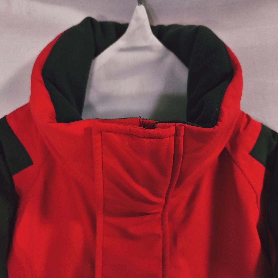 プラダ　スキージャケット　GORE-TEX　超暖か　脇にベンチレーション