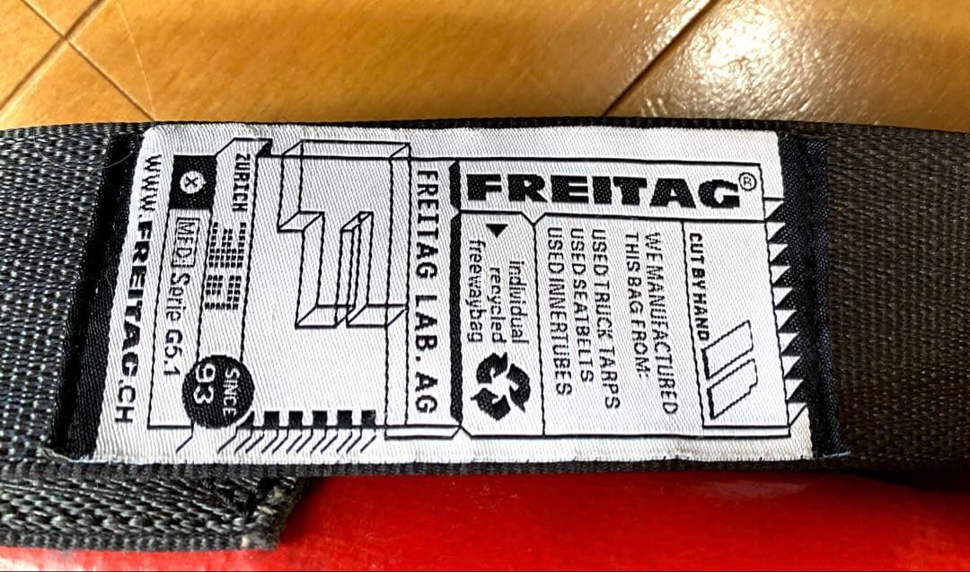 FREITAG ショルダーバッグ 赤　フライターグ