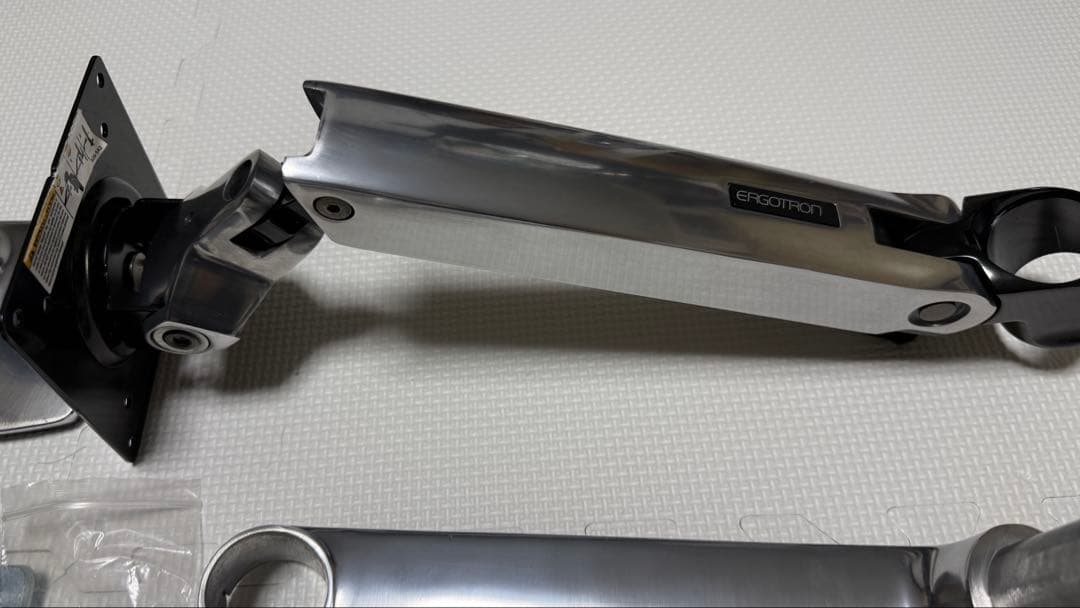 【クリーニング済】 エルゴトロン LX モニターアーム ERGOTRON #管2