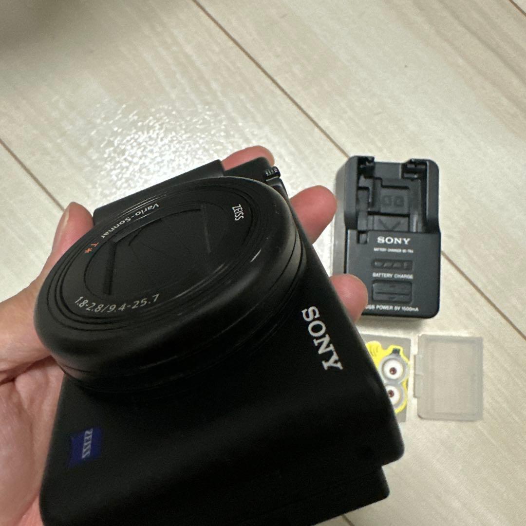 SONY ZV-1 バッテリー3つ　充電器付き　【箱無し】