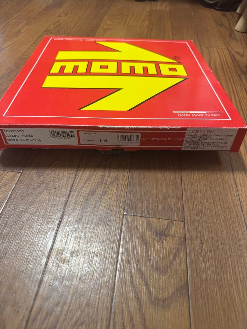 MOMO トレックR T-5 ステアリング 350mm ブラック
