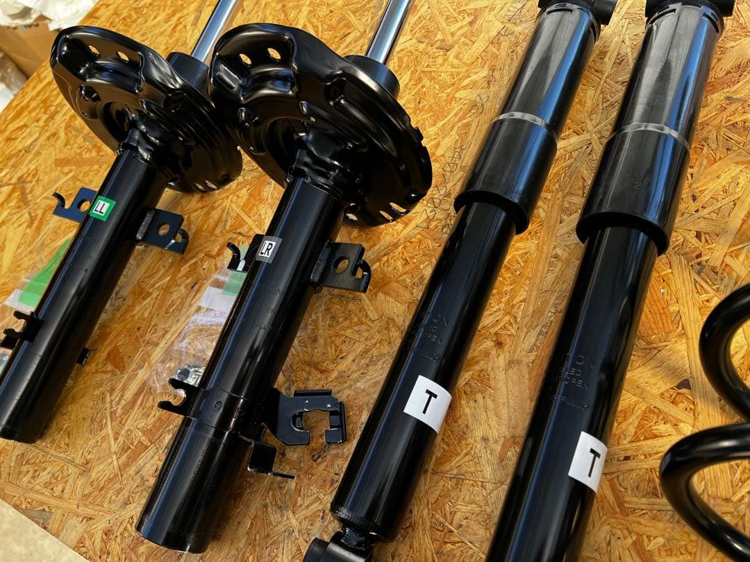 最終値下げ　日産 ニッサン T32 エクストレイル 純正 サス　 新車外し 美品