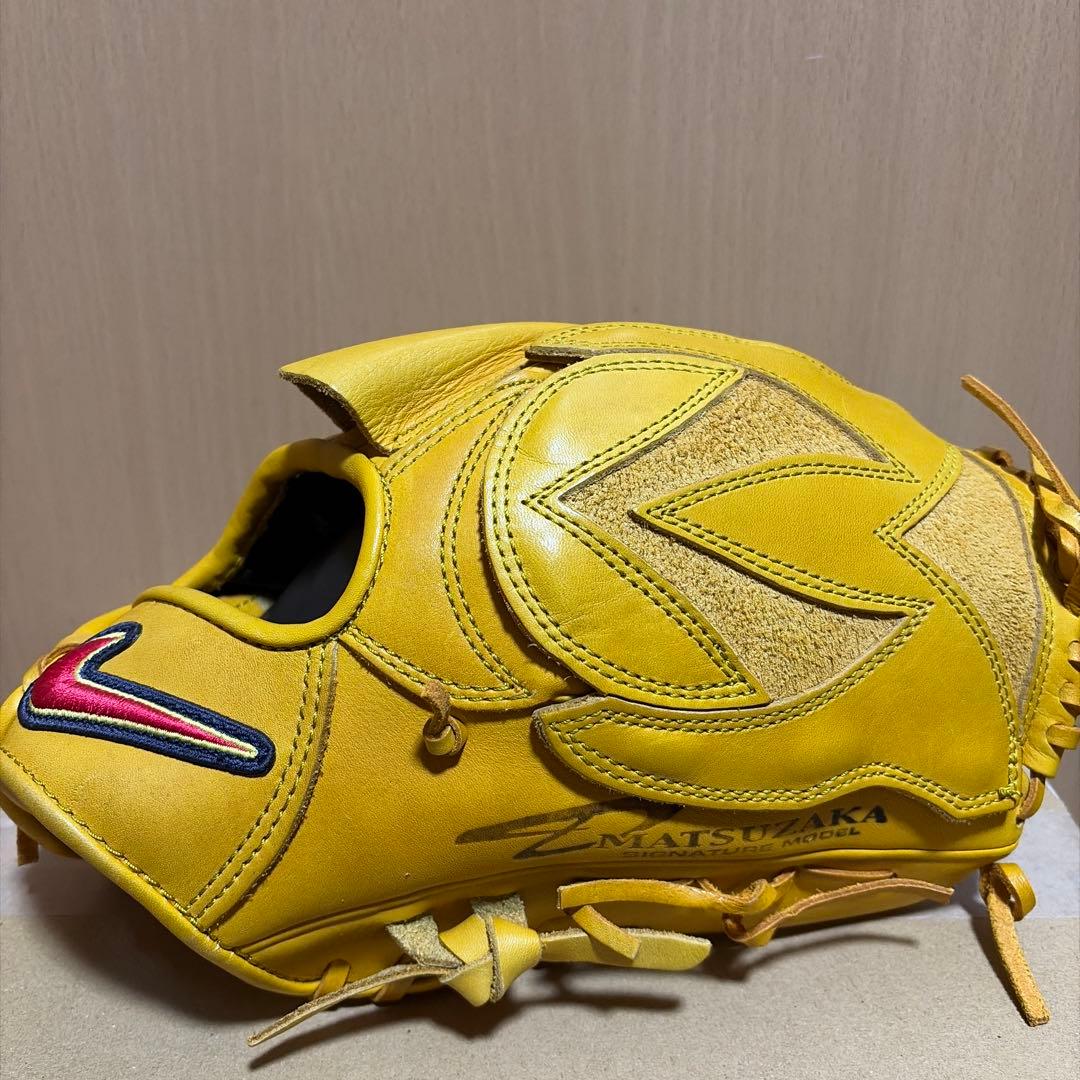 Nike Signature Model グローブ