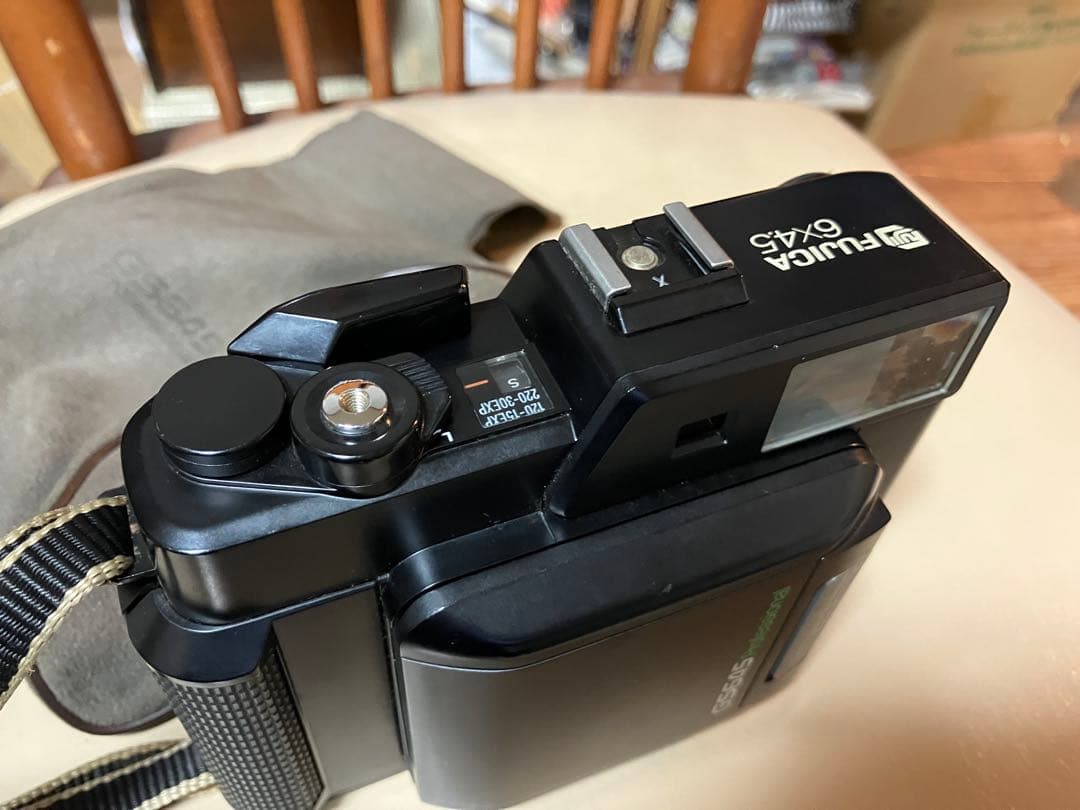 Fuji GS645 Professional カメラ