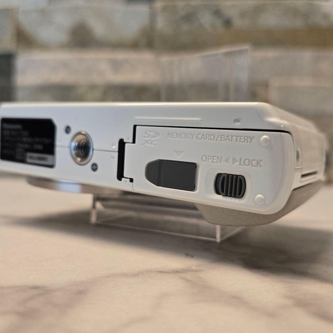 美品　パナソニック LUMIX DMC-TZ40　デジカメ　ルミックス　白