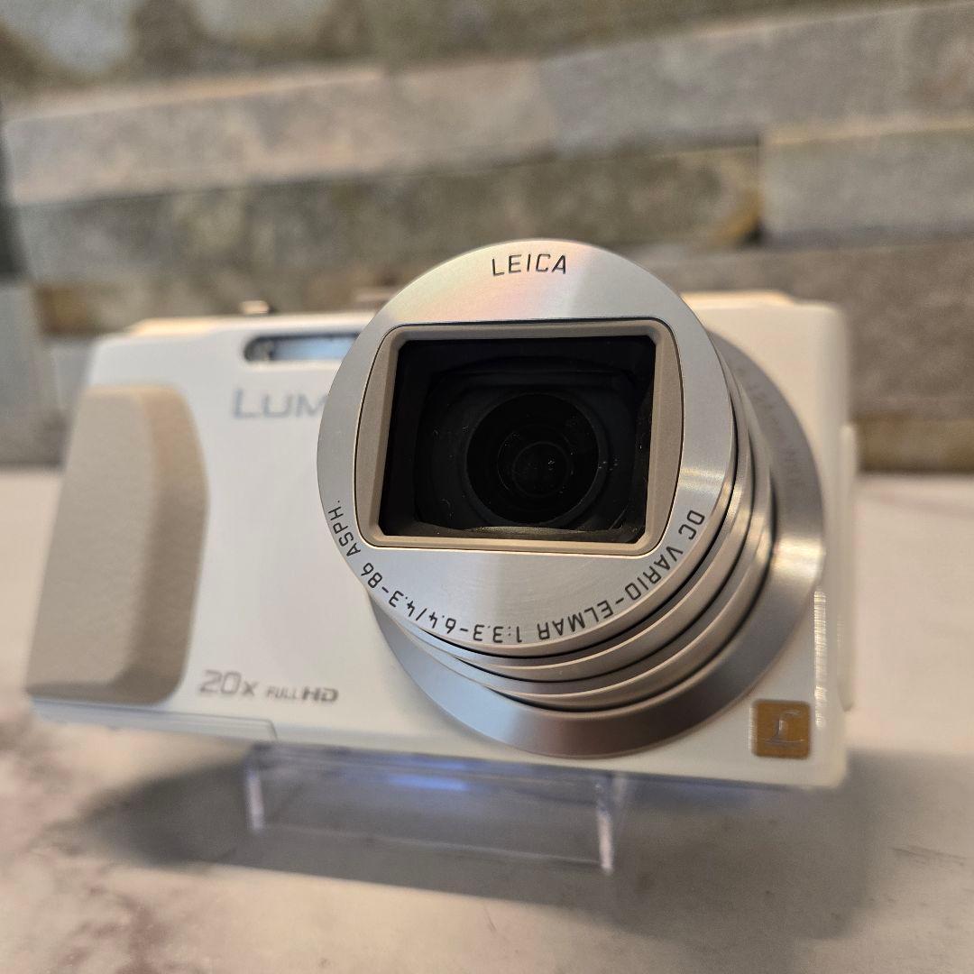 美品　パナソニック LUMIX DMC-TZ40　デジカメ　ルミックス　白