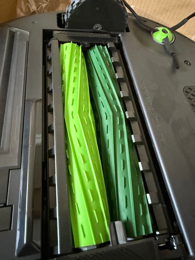 新品同様　iRobot Roomba ロボット掃除機　i2