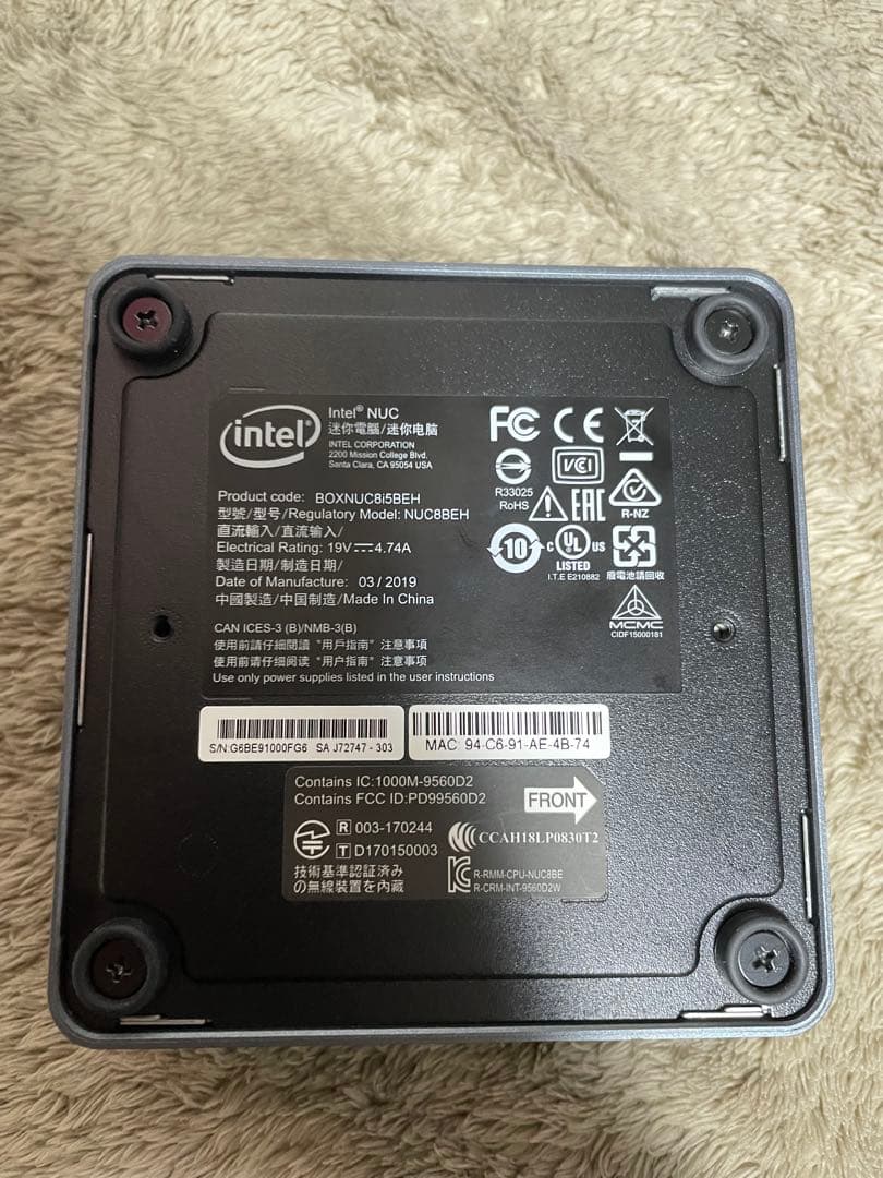 ミニPC Intel NUC 8 (NUC8i5BEH)