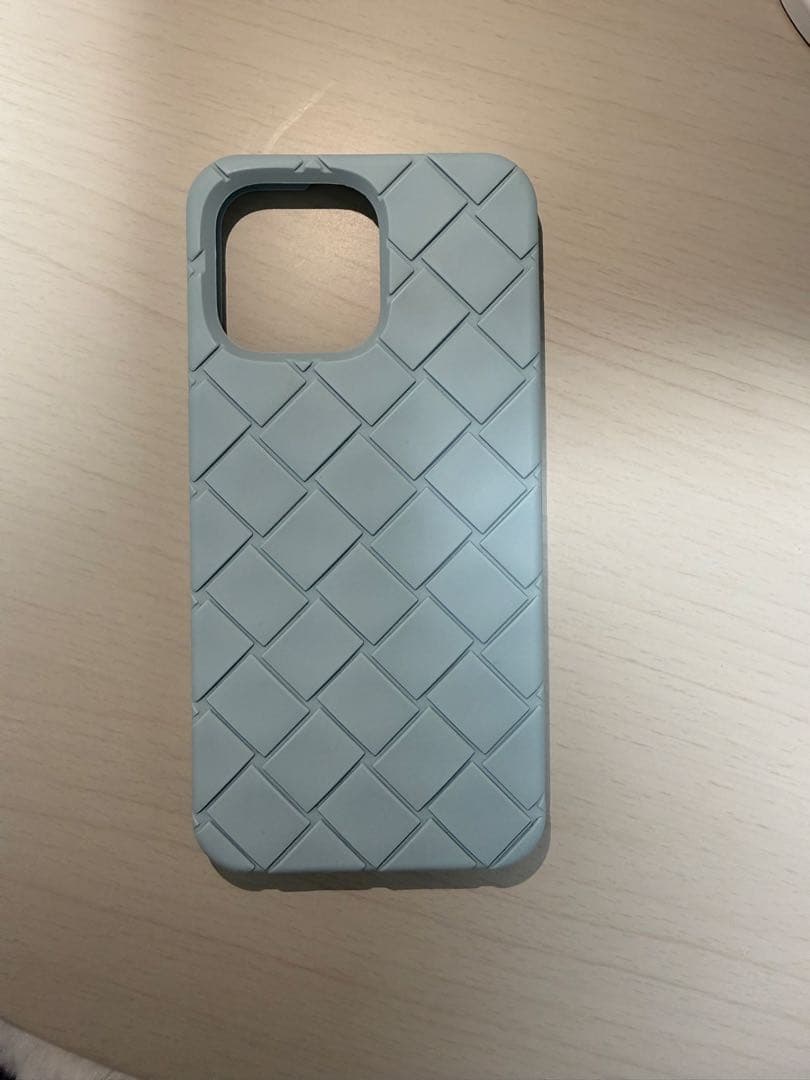 BOTTEGA VENETA iPhone16promaxケース（ライトブルー）