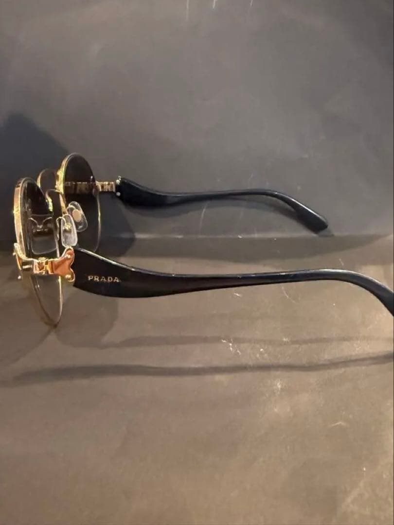 廃盤 入手困難 PRADA サングラス Hyde