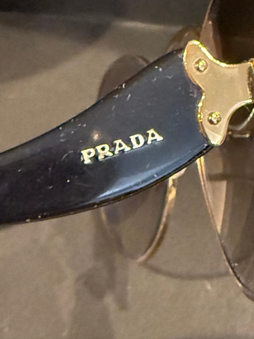 廃盤 入手困難 PRADA サングラス Hyde