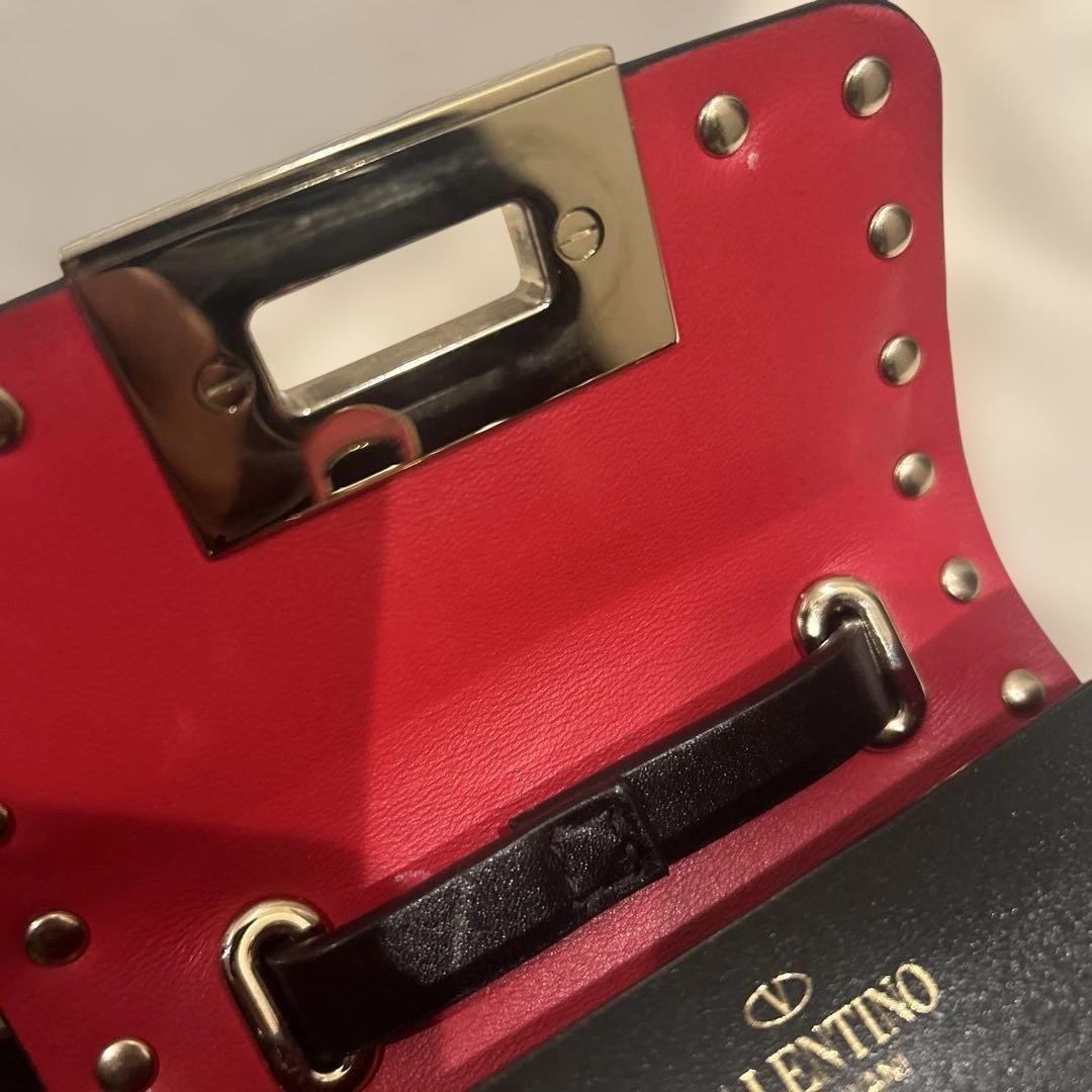 VALENTINOスタッズショルダーバック