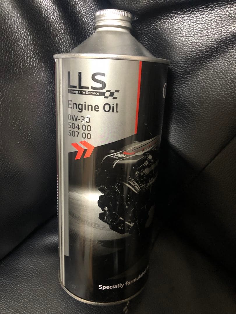 Audi 純正　アウディ　エンジンオイル　0w-30 未使用　1L ４本セット