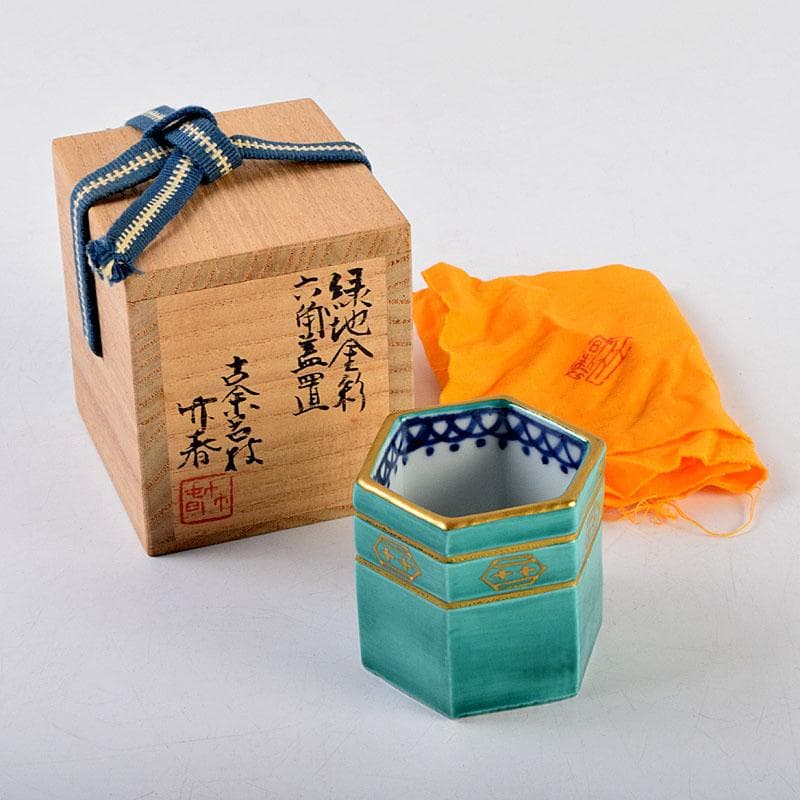 茶道具　古余呂技窯　川瀬竹春作　緑地金彩　六角蓋置　共布共箱　Z　8907