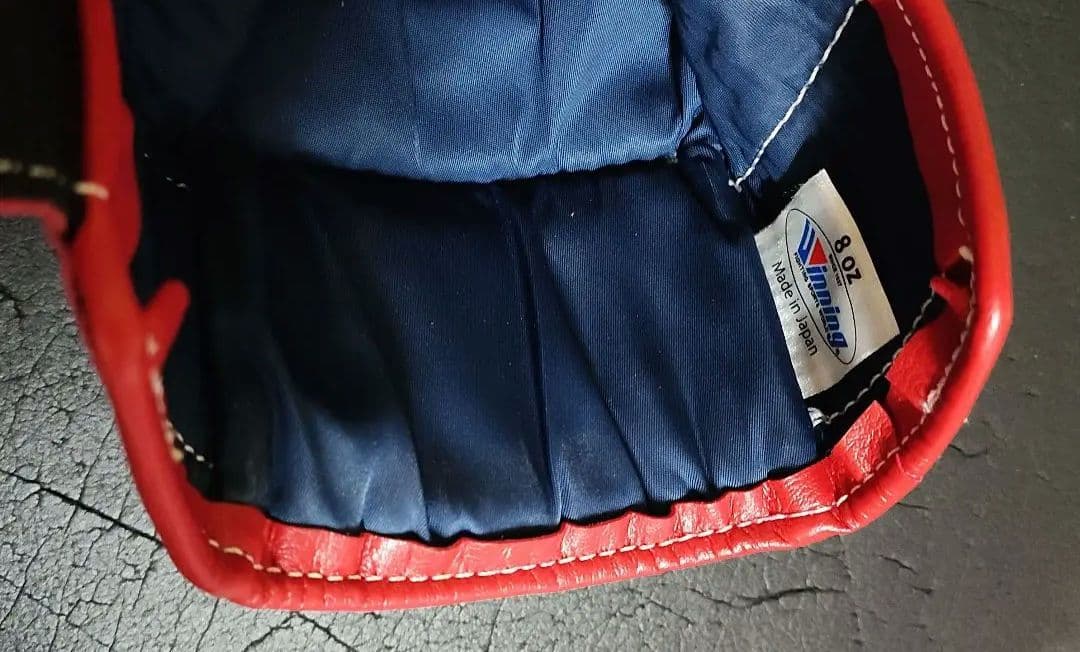 八八八Winning ボクシンググローブ 8 oz 赤 新品同様