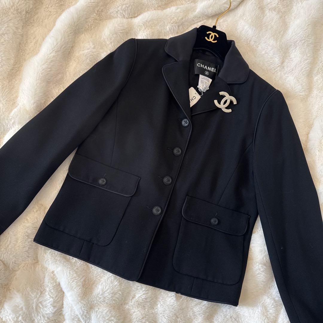 新品タグ付き♡CHANEL ブラックジャケット　38