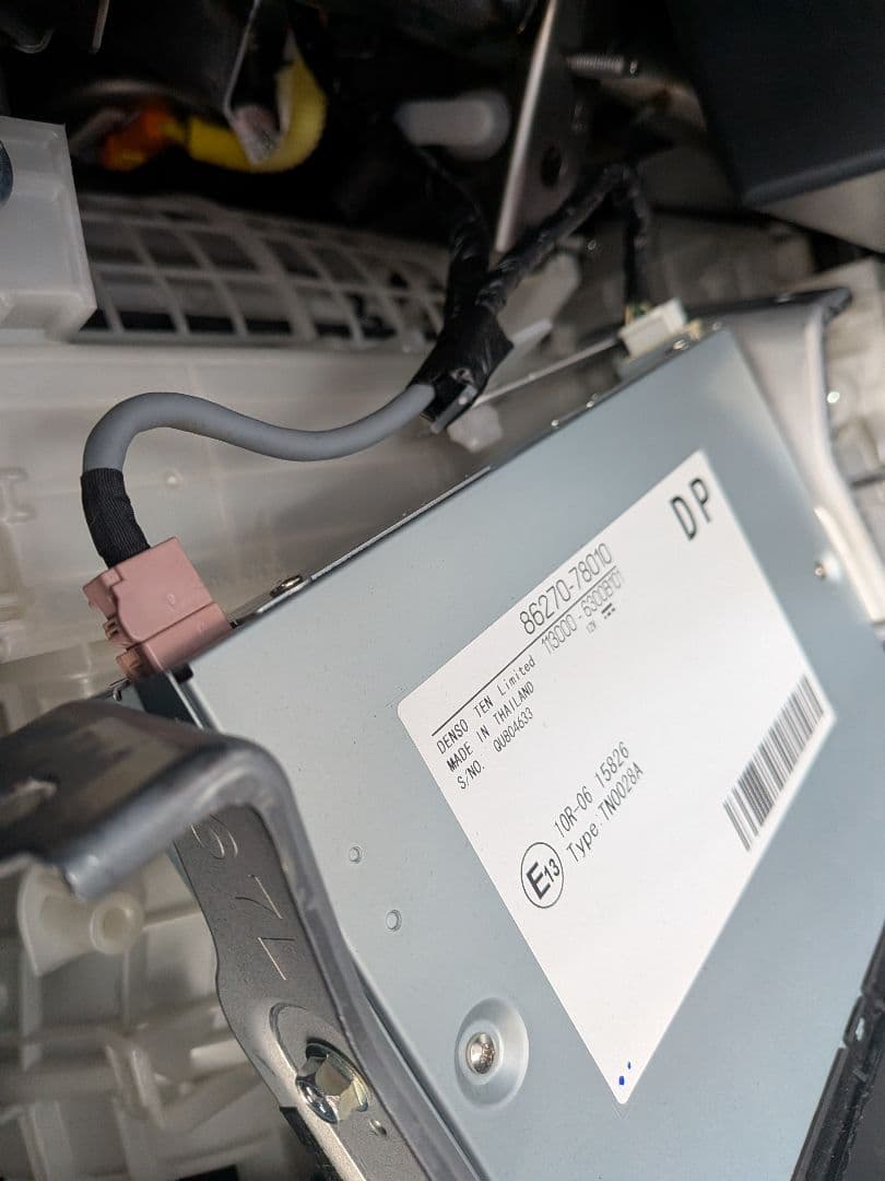 トヨタ 純正CD/DVDデッキ