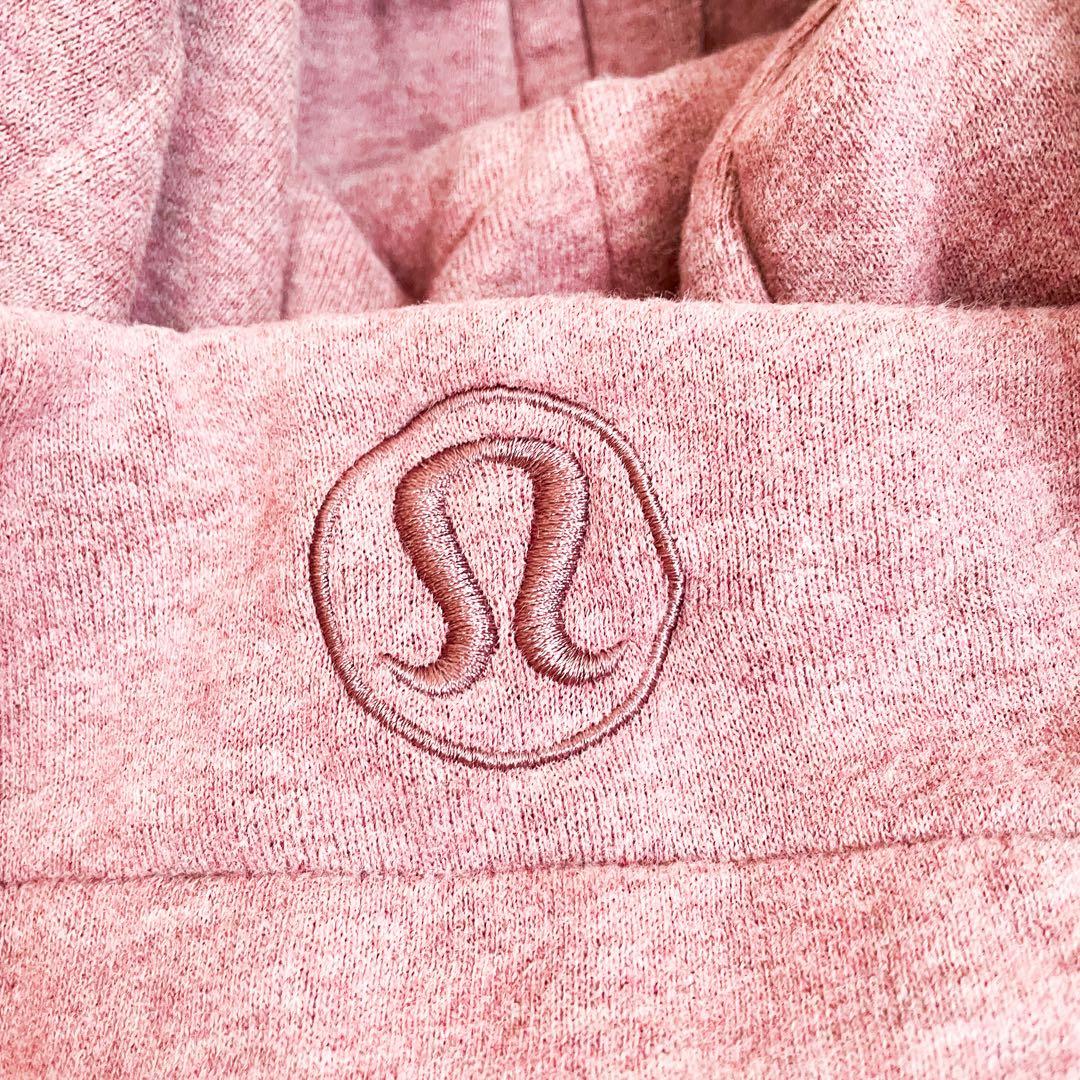 lululemonスクーバフルジップフーディー（フード付きパーカー水色）