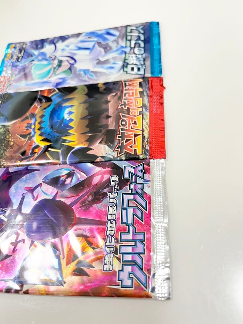 ポケモンカード未開封パックウルトラフォース超次元の暴獣海外白銀のランス《ポケカ