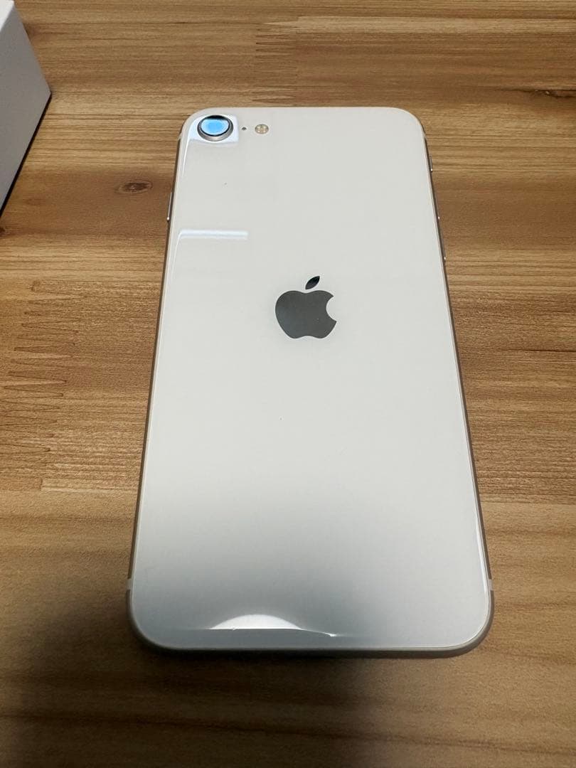 iPhone SE 第3世代 128GB スターライト au 美品 動作良好