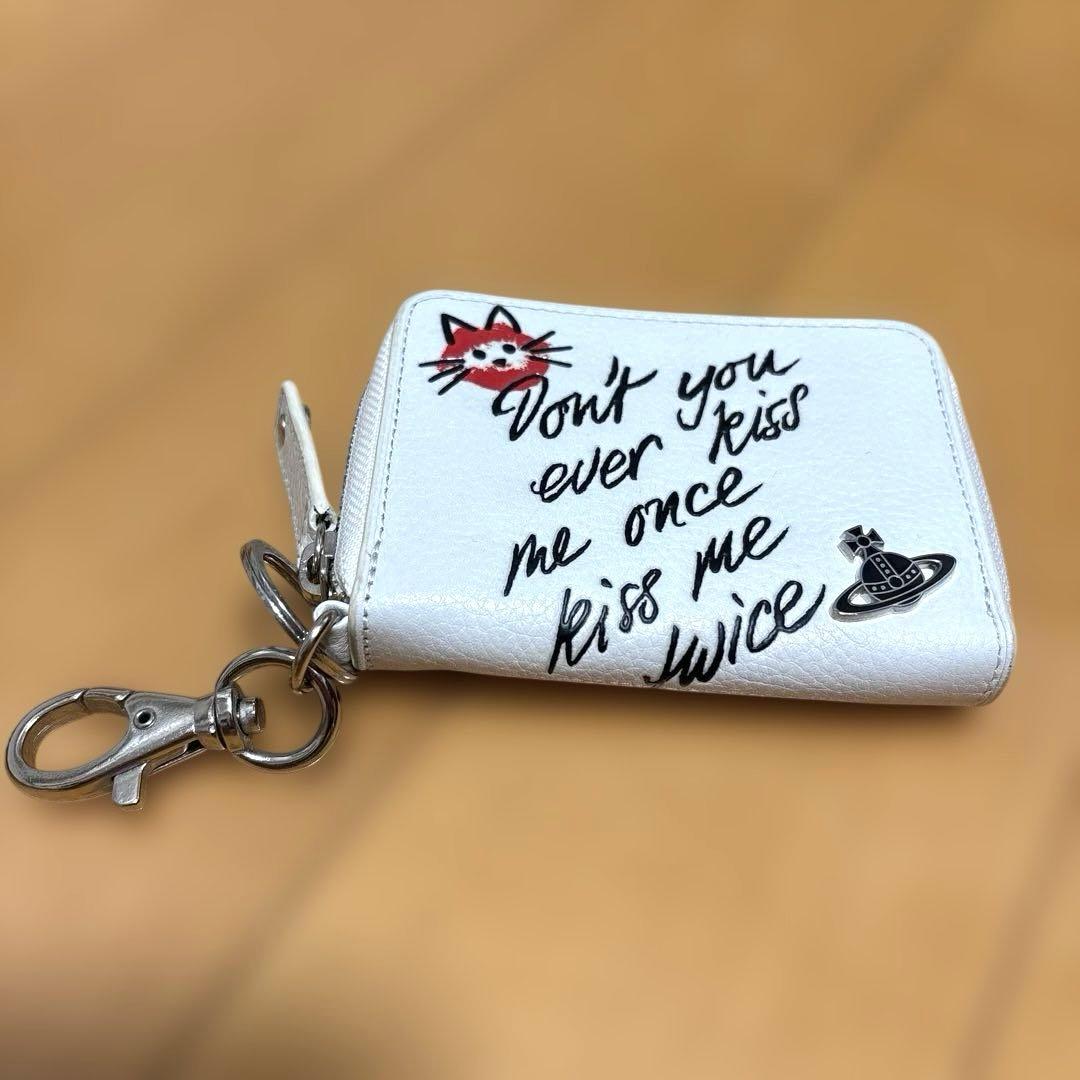 Vivienne Westwood KISS ME KITTY ケース