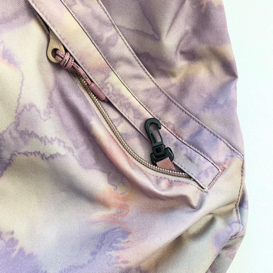 4434【美品】バートン スノボウェア ジャケット 中綿入り レース柄プリント