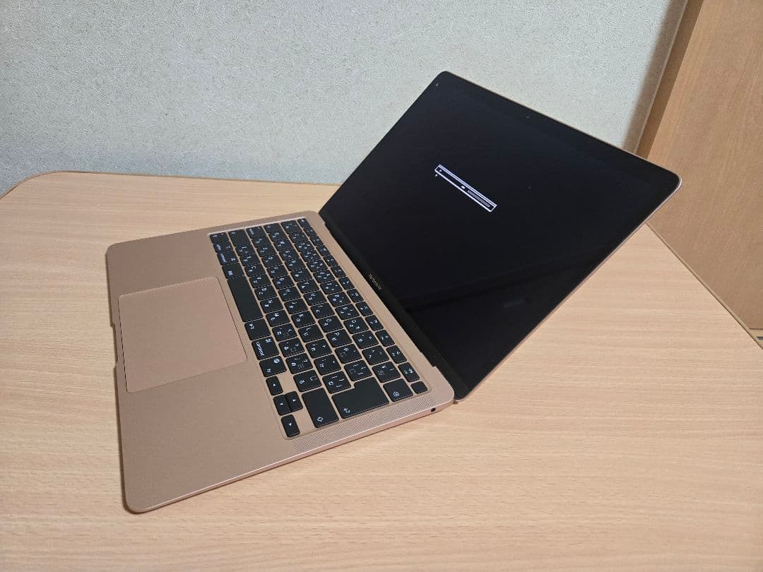 13インチ　MacBook Air　M1　Apple