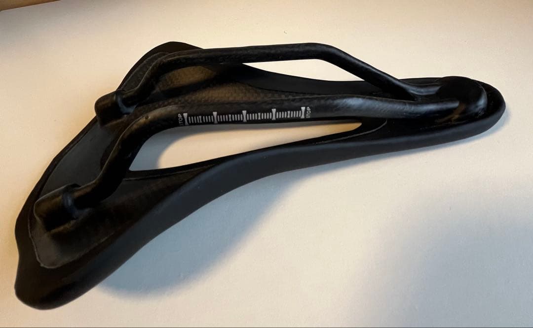 【新品】YOELEO ヨーレオCL MAX 超軽量カーボンサドル