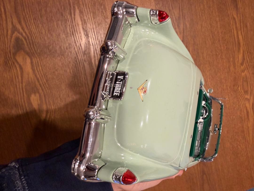 1/18 オートワールド 1953 Cadillac Eldorado