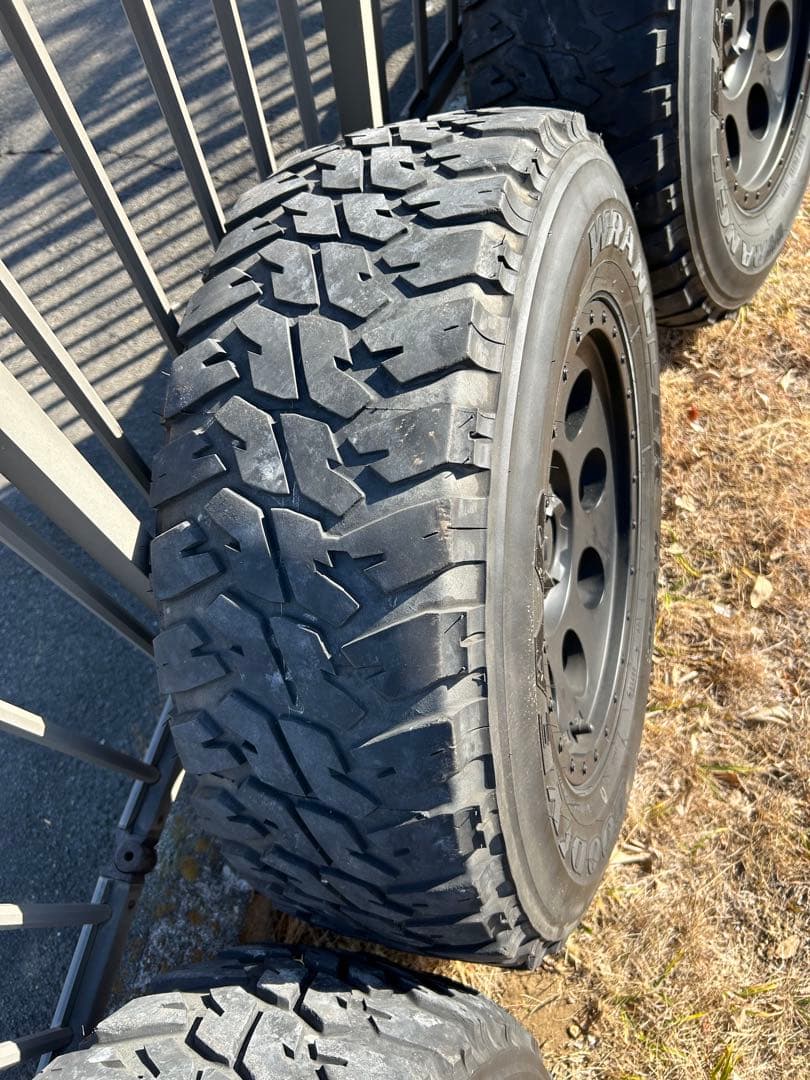 fjクルーザー グッドイヤー　16インチ　アルミ　MT ハイラックス