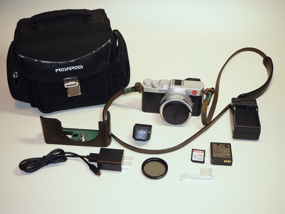 Leica ライカ D-Lux7 Dlux7シルバー おまけ有り