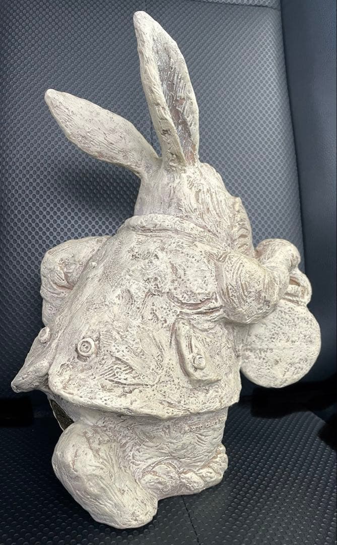 不思議の国のアリス　ウサギと猫#オブジェ　#インテリア#置物#園芸#ガーデニング