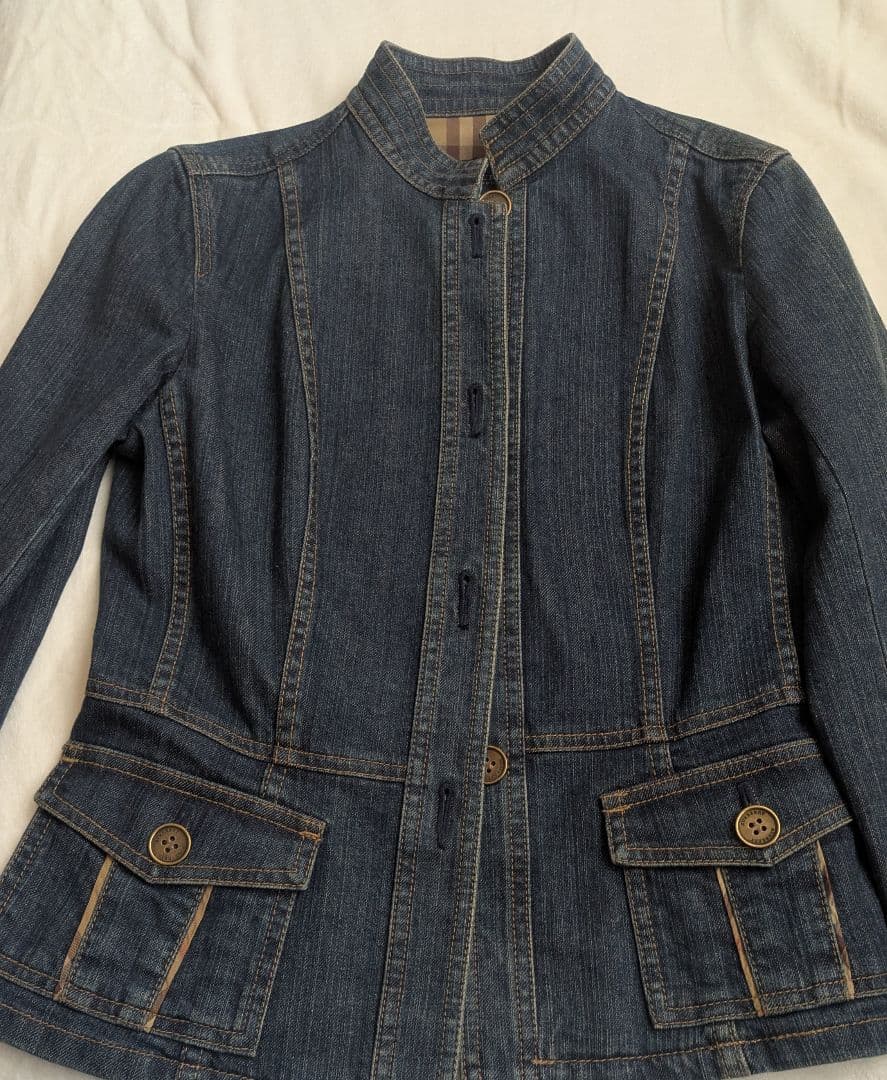 美品！BURBERRYレディス ブルー デニムジャケット 38未使用品 値下げ中