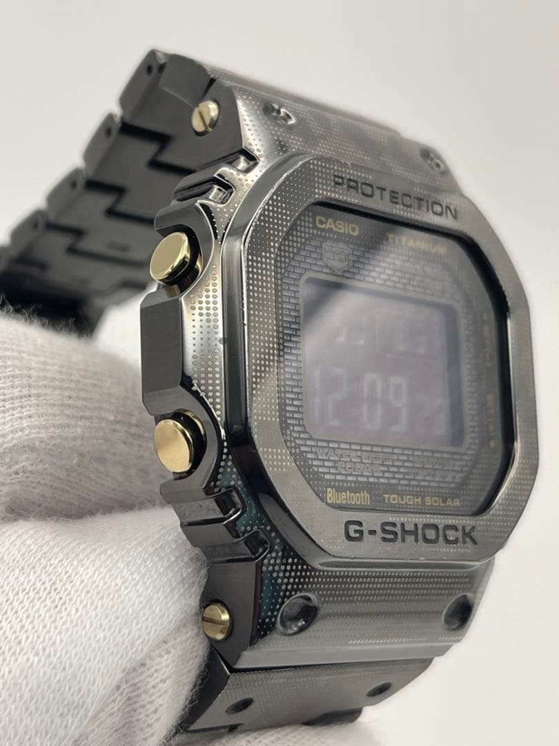 美品 G-SHOCK GMW-B5000TCM-1JR チタン カシオ迷彩