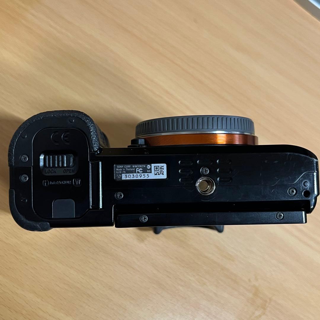 ショット回数1045回。SONY α7S 本体。