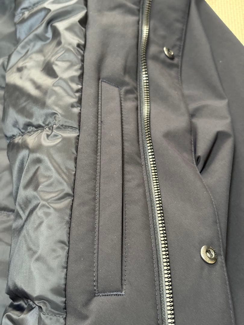 UNIQLO ハイブリッドダウンコート